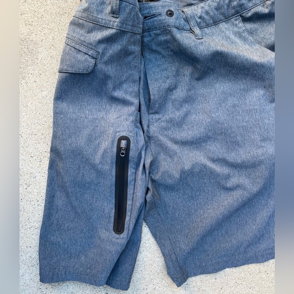 Men's Roark Shorts Gray Solid Flat Front 36 Zip Surf Summer Beach Outdoor Hike - Picture 7 of 14